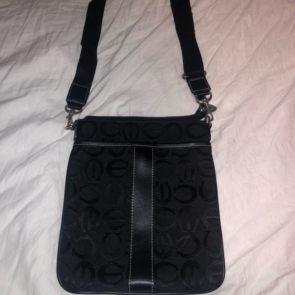 Black crossbody purse